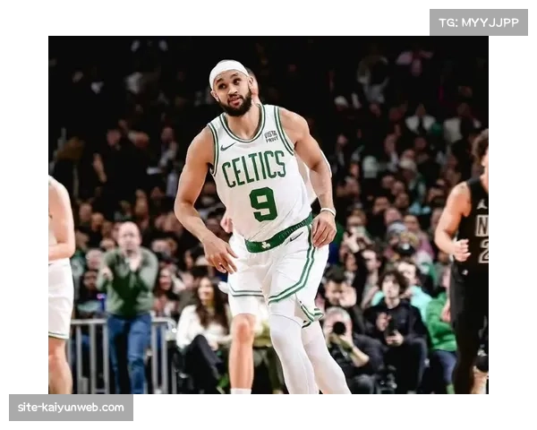 怀特10分6助攻组织串联，绿军后场轮换深度充足